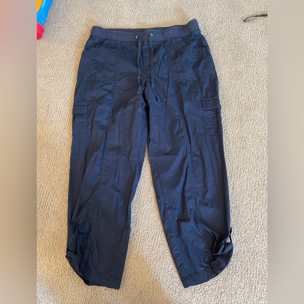 Vintage basic editions cargo Capri pants